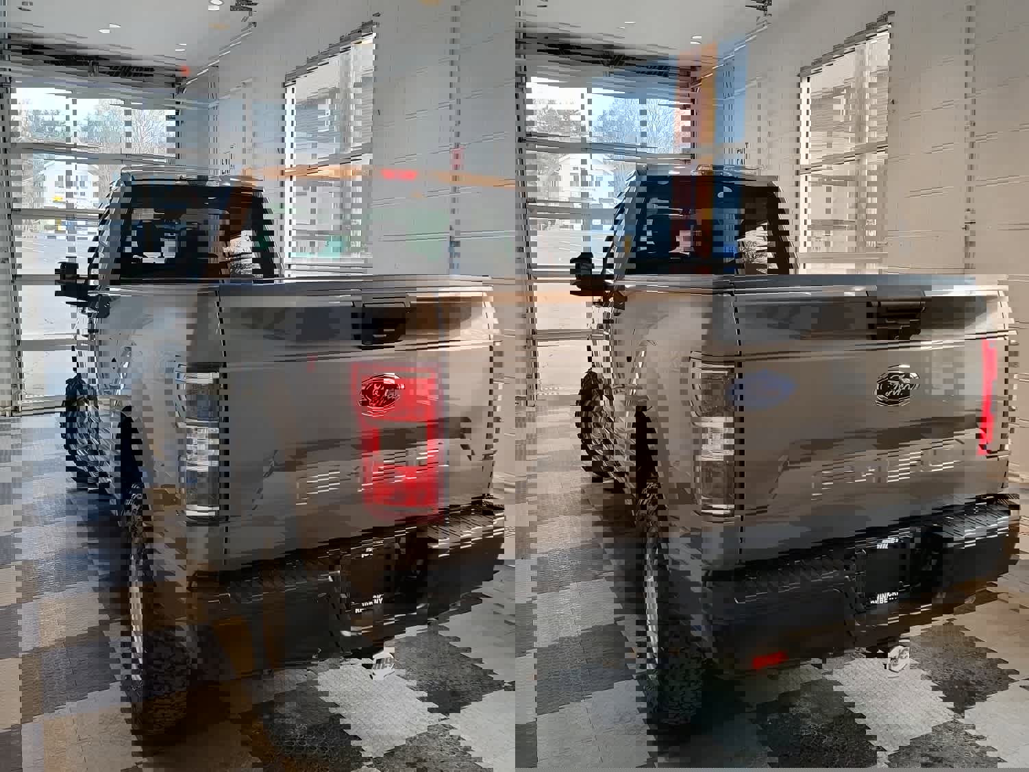 Used 2019 Ford F150 XL w/ Equipment Group 101A Mid image 3