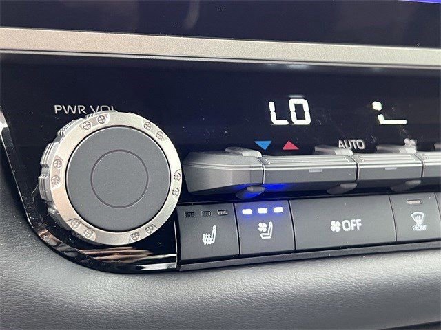 New 2026 Toyota Tundra Platinum image 21