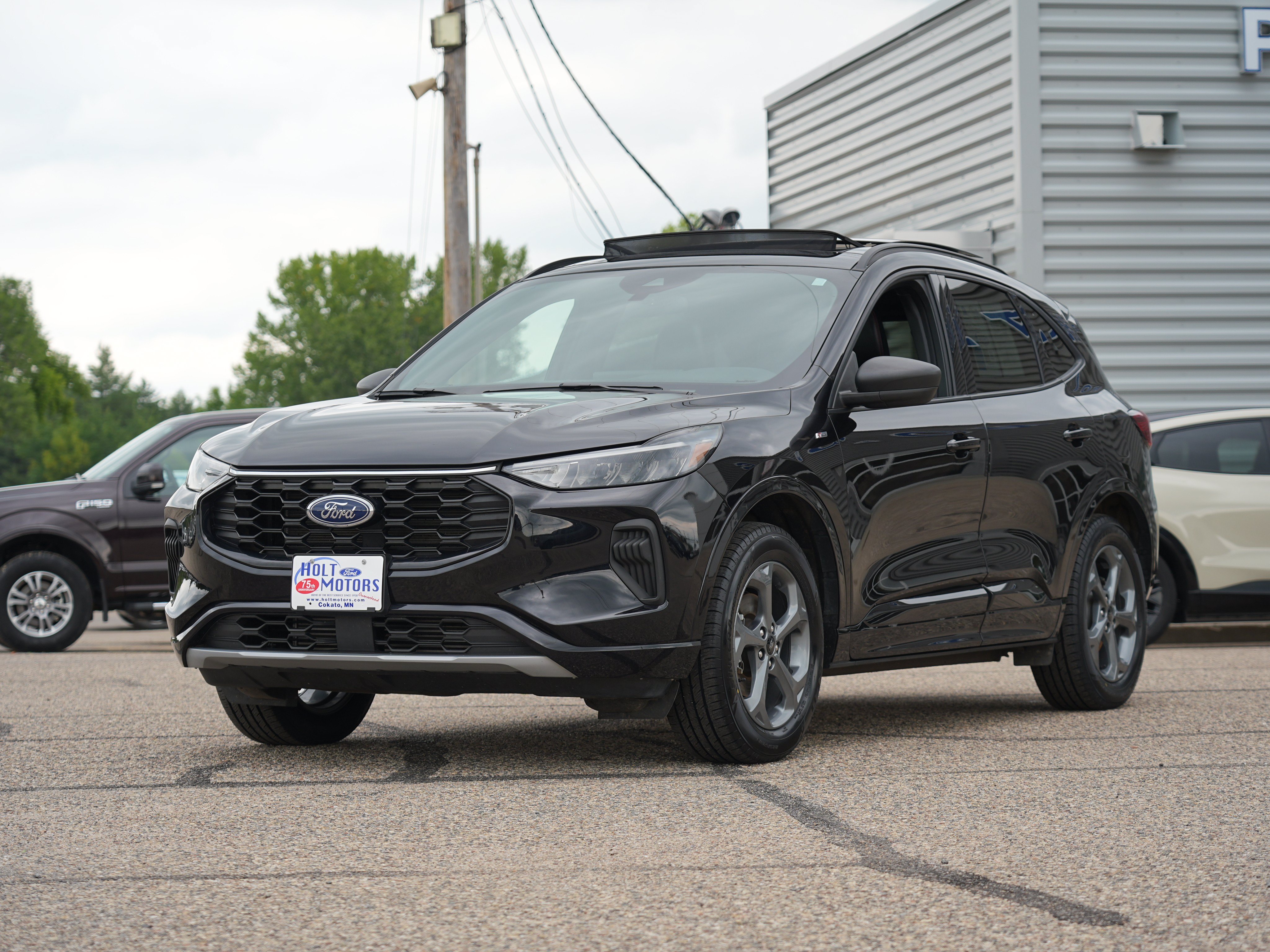 Used 2024 Ford Escape ST-Line w/ Tech Pack #1 AWD/4WD image 8