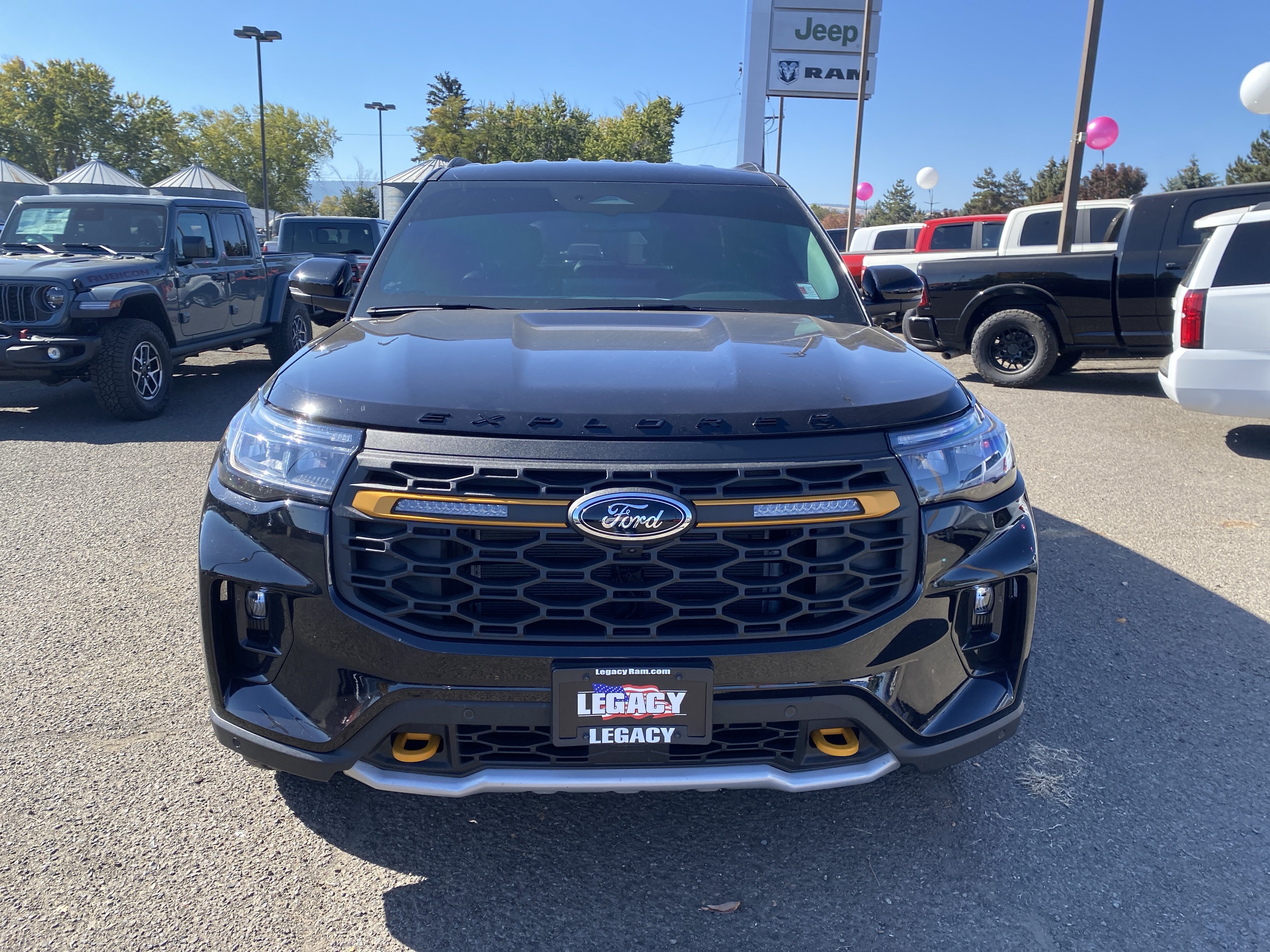 Used 2026 Ford Explorer Tremor w/ Tremor Convenience Package AWD/4WD image 8