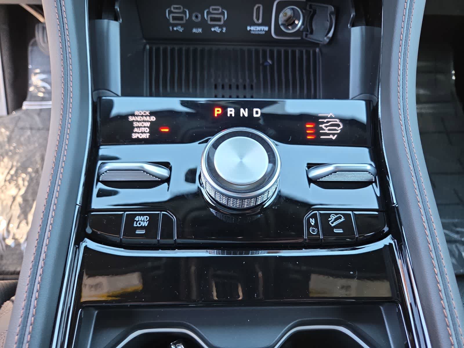 New 2026 Jeep Grand Cherokee Summit AWD/4WD image 25