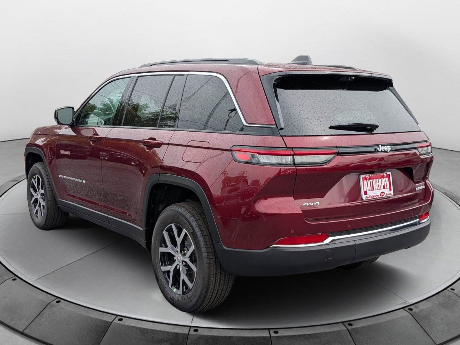 New 2025 Jeep Grand Cherokee Limited w/ Luxury Tech Group II AWD/4WD image 5