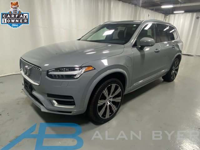 Used 2025 Volvo XC90 T8 Plus w/ Protection Package Premier AWD/4WD image 1