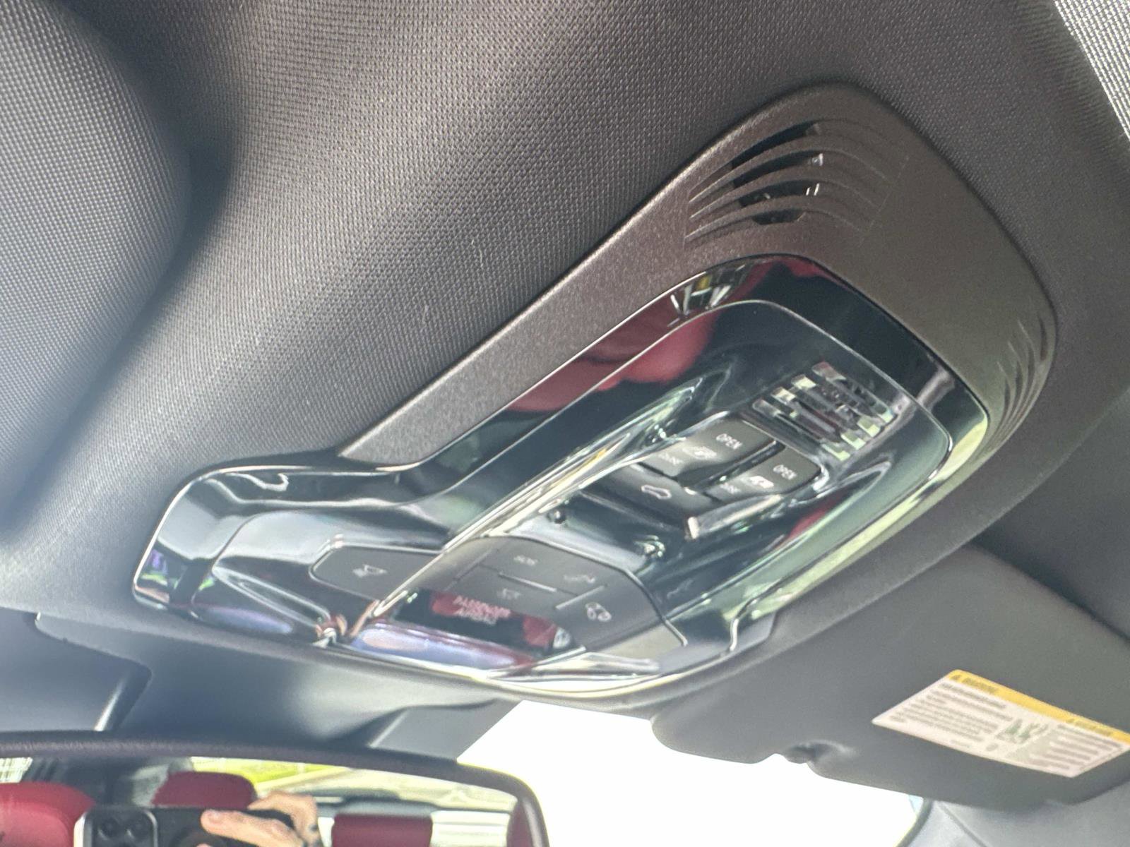 Used 2024 Alfa Romeo Stelvio Veloce image 25