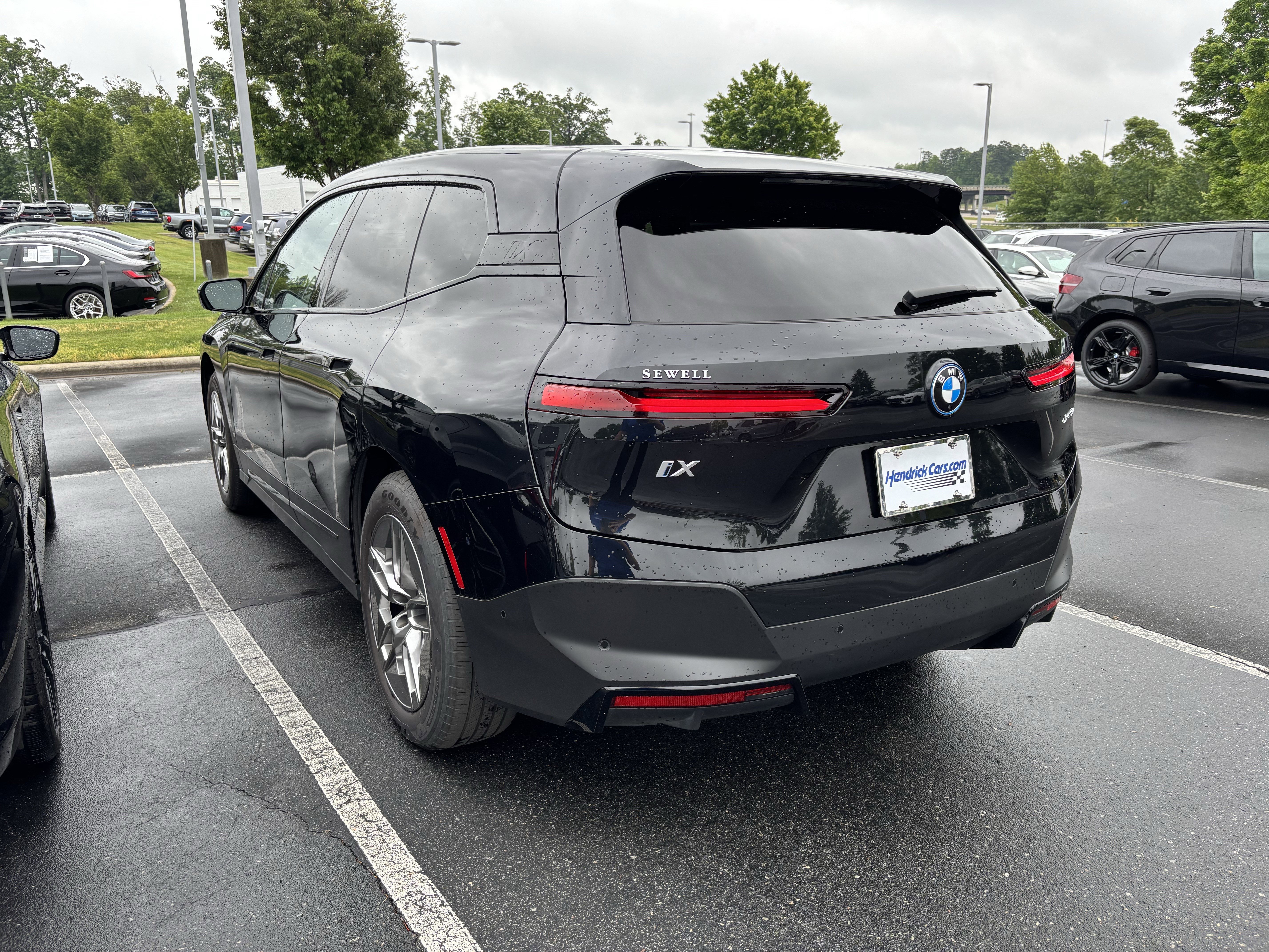Certified 2023 BMW iX xDrive50 AWD/4WD image 14