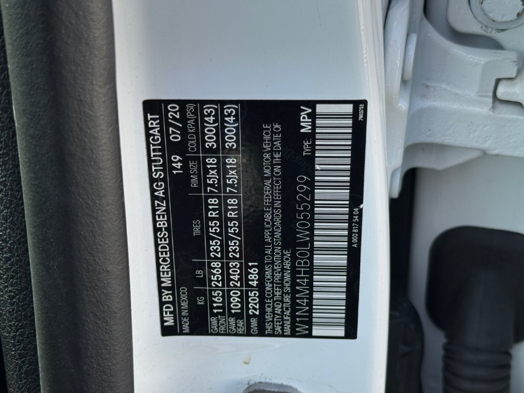 Used 2020 Mercedes-Benz GLB 250 4MATIC image 29