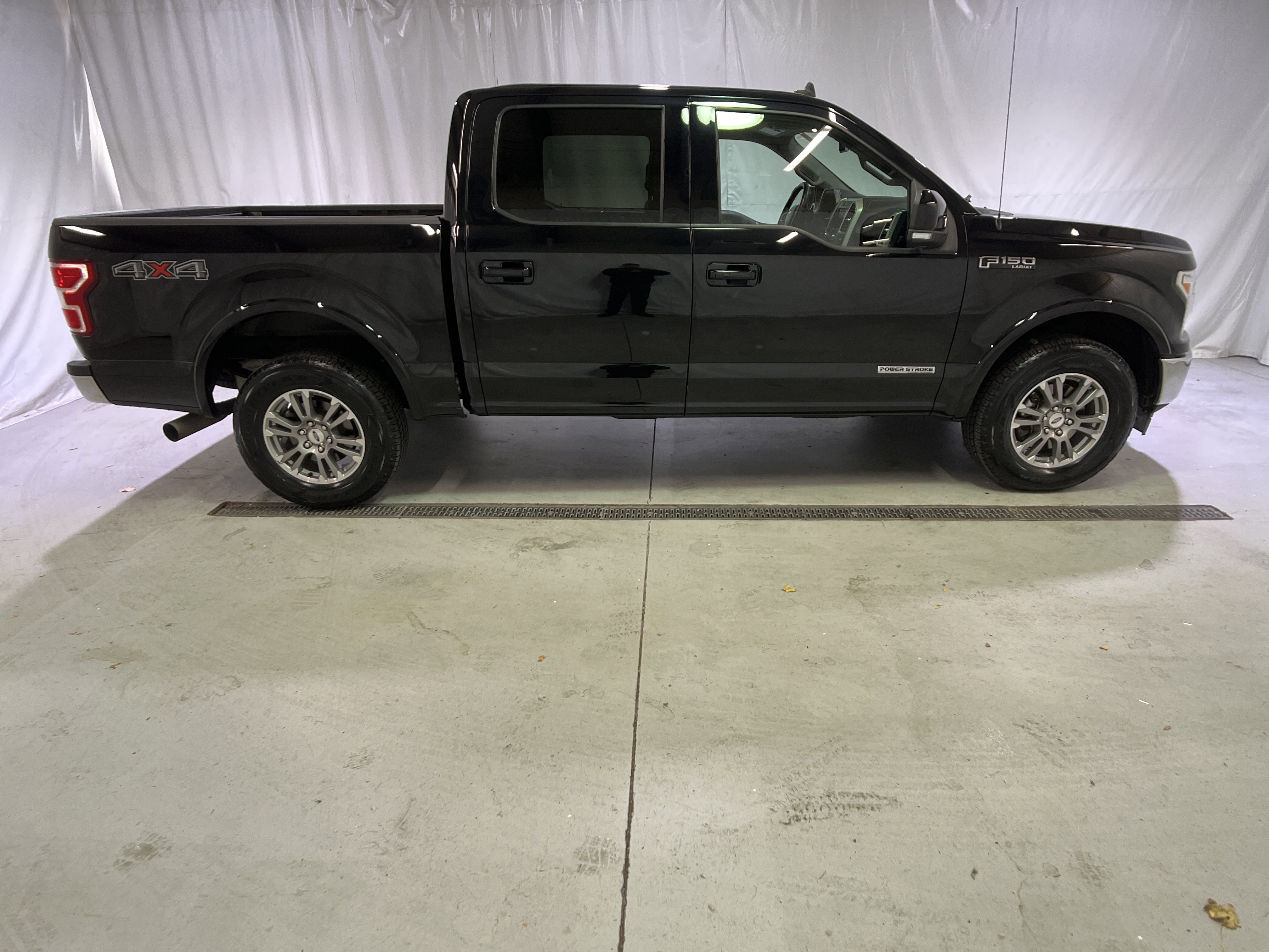 Used 2019 Ford F150 Lariat image 12