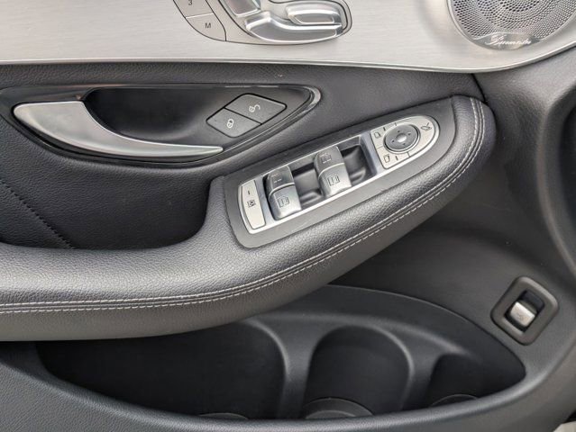 Used 2019 Mercedes-Benz GLC 300 4MATIC image 15