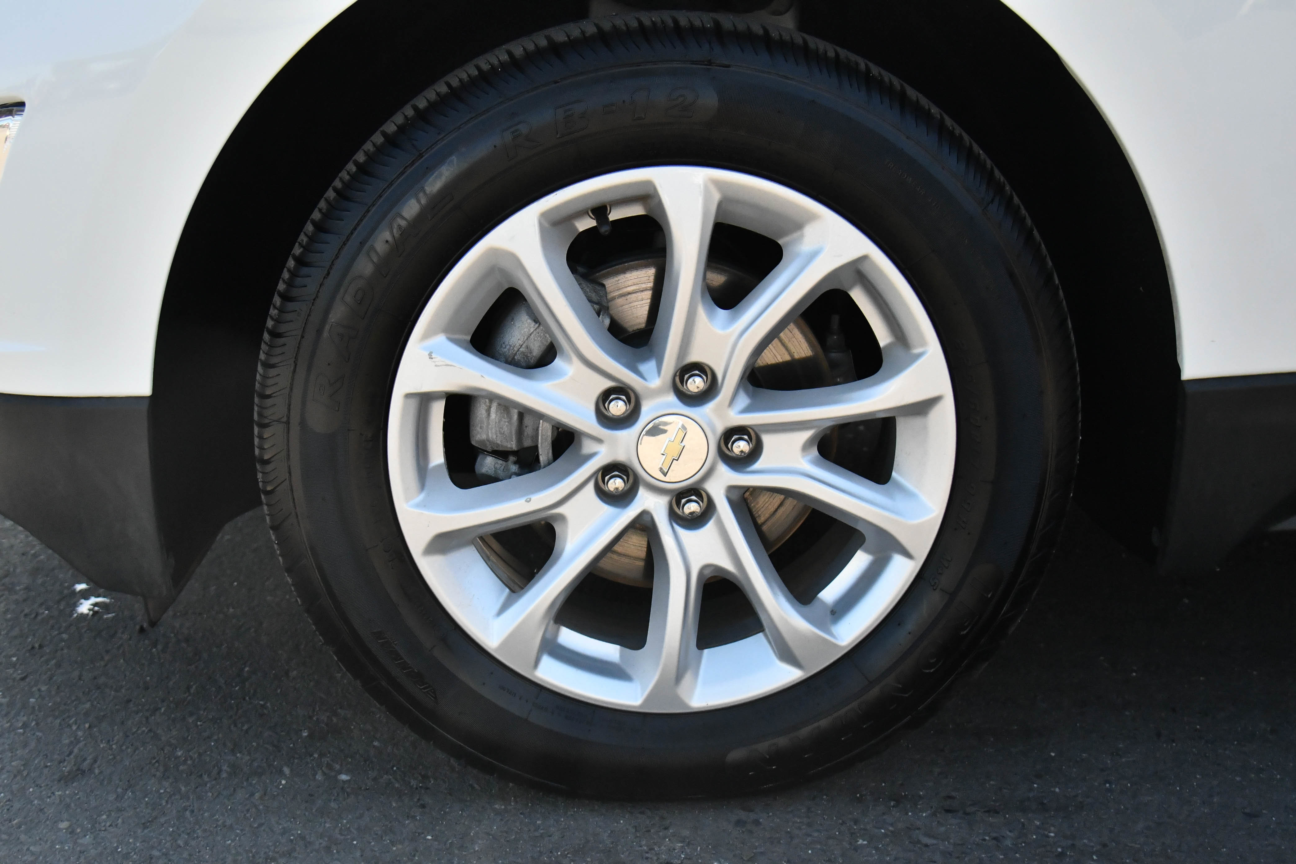 Used 2020 Chevrolet Equinox LT AWD/4WD image 12