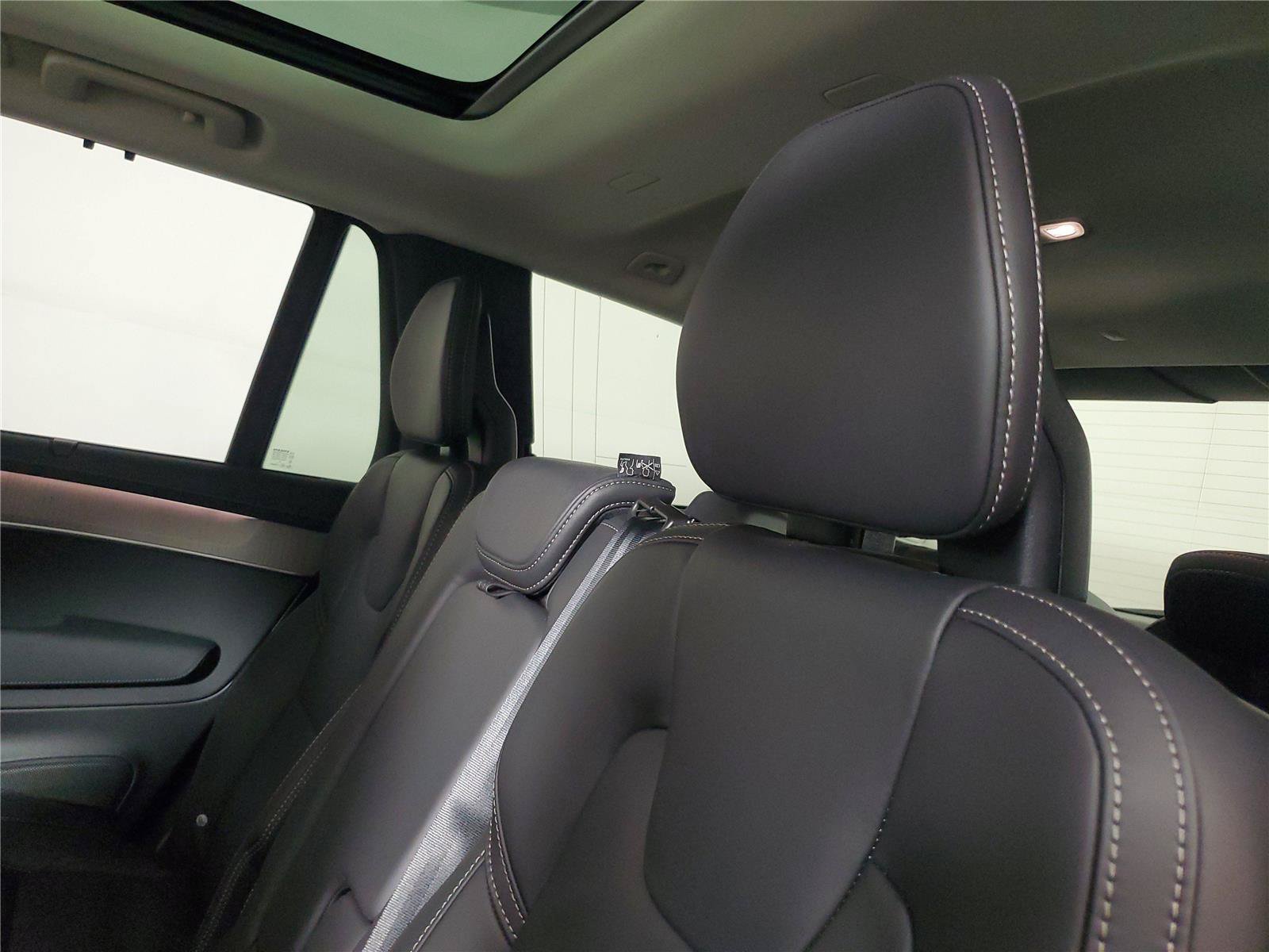 Certified 2026 Volvo XC90 B6 Ultra AWD/4WD image 10