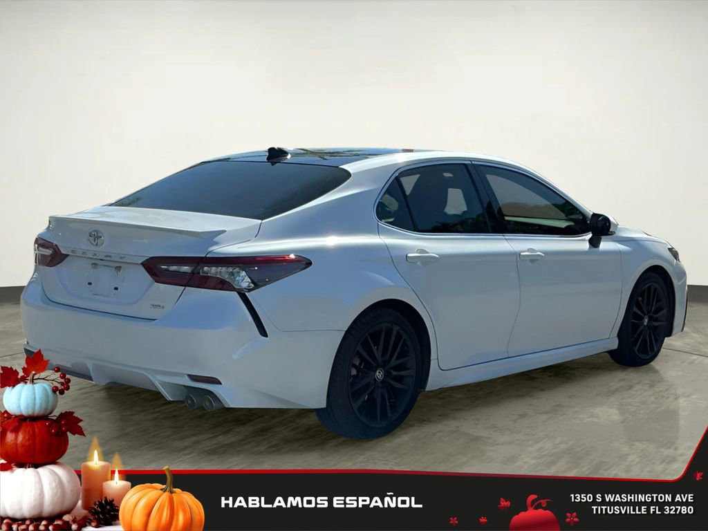 Used 2021 Toyota Camry XSE image 12