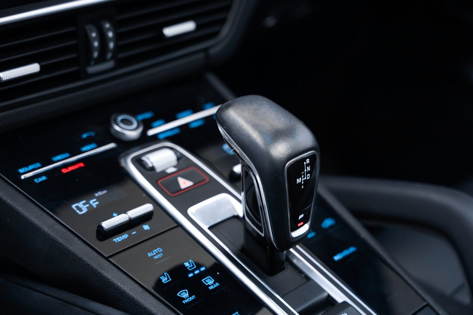 Certified 2020 Porsche Cayenne AWD/4WD image 21