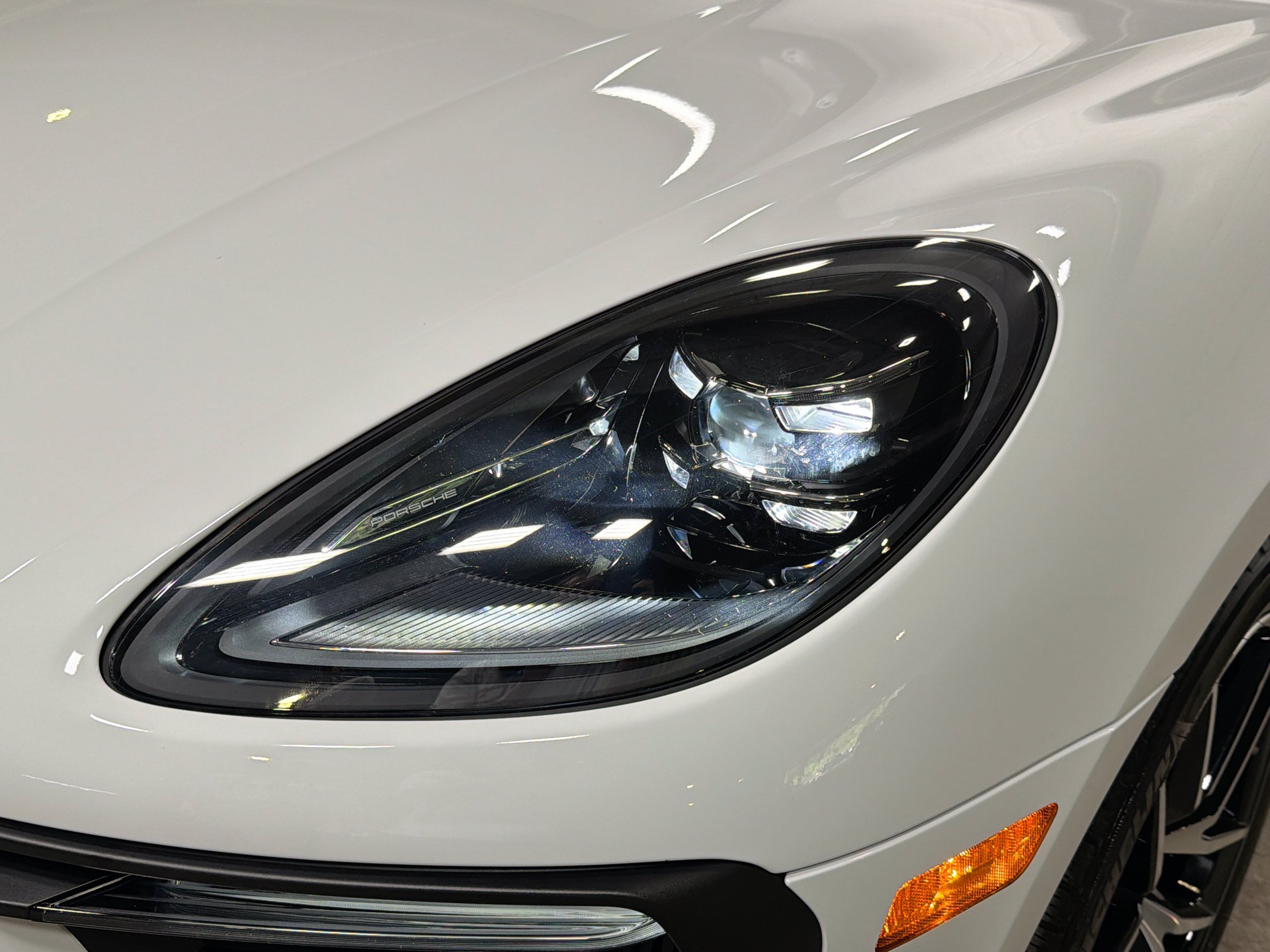 Certified 2026 Porsche Macan S AWD/4WD image 10
