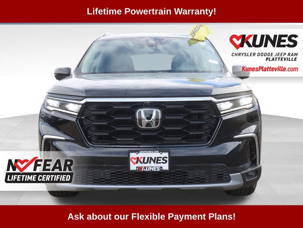 Used 2023 Honda Pilot Elite image 3