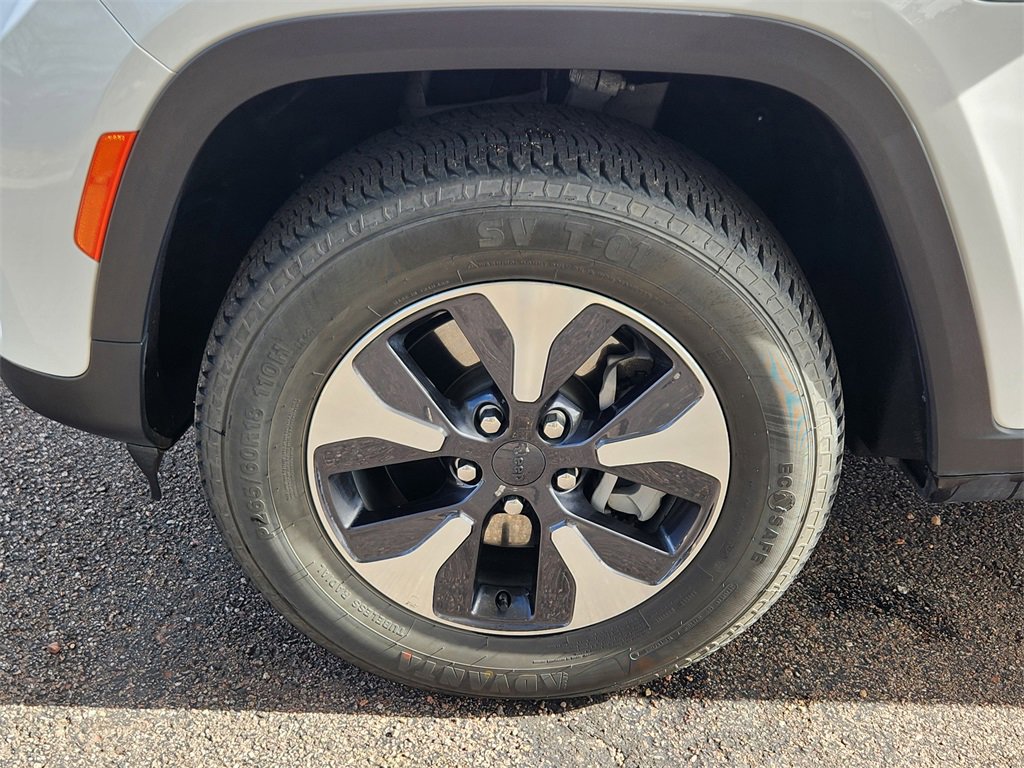 Used 2024 Jeep Grand Cherokee Limited 4xe image 25