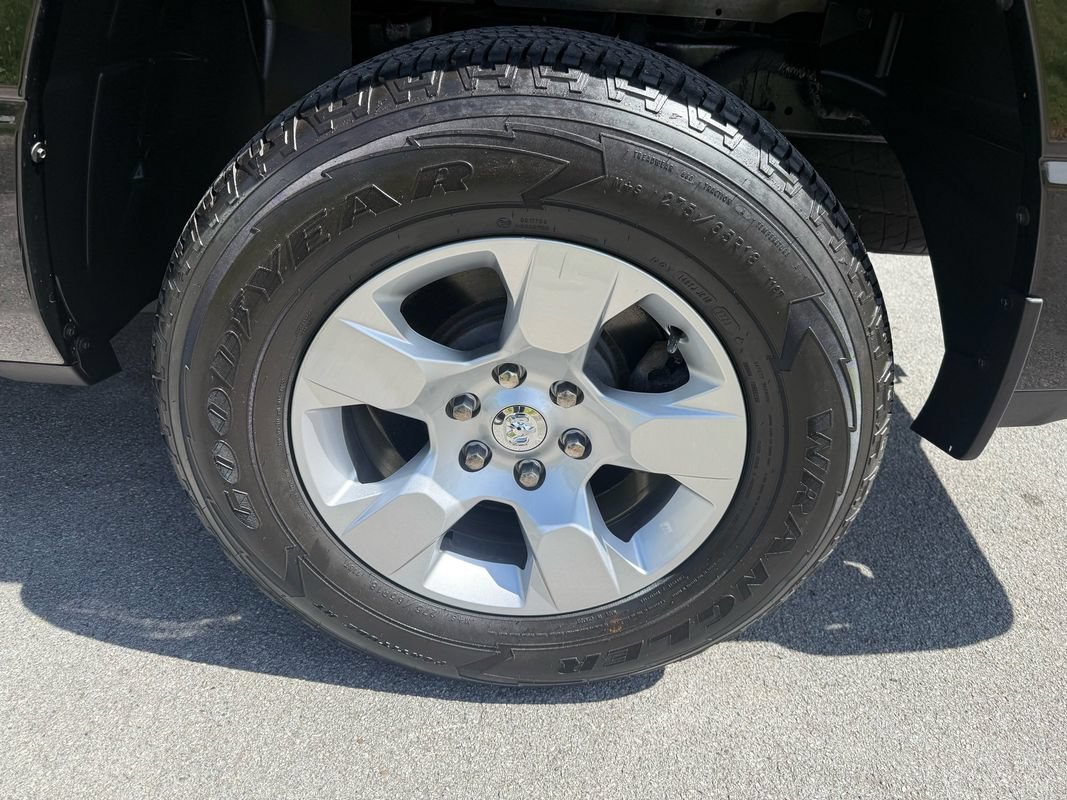 Used 2021 RAM 1500 Big Horn AWD/4WD image 12