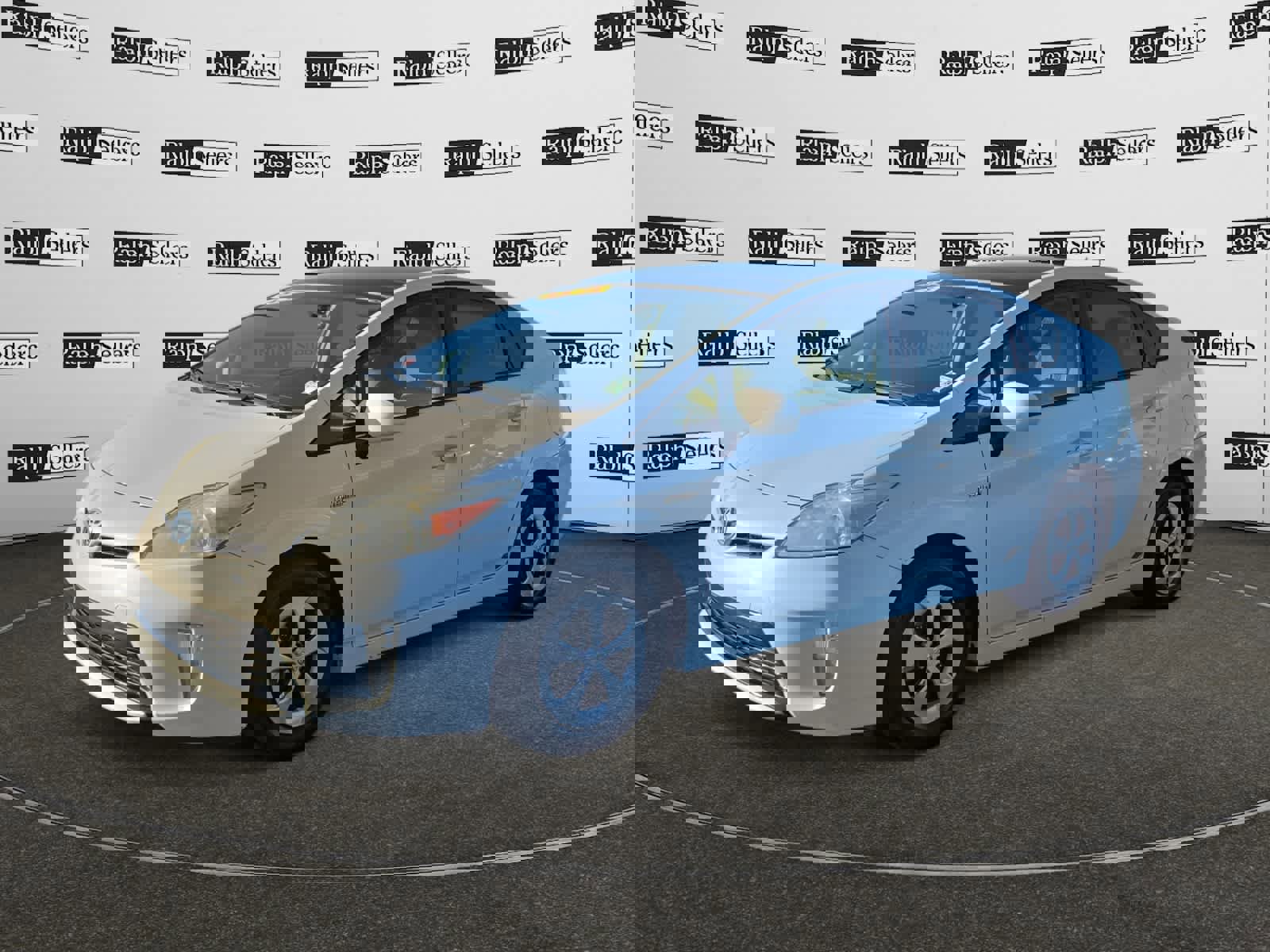 Used 2013 Toyota Prius Three w/ Solar Roof Pkg image 2