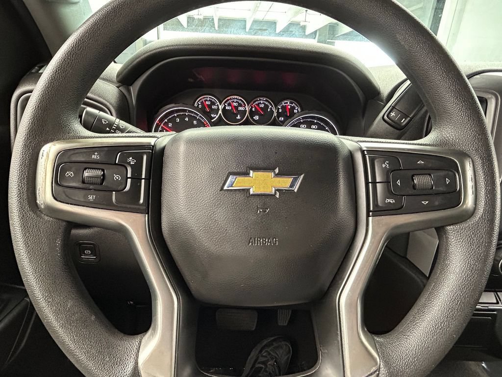 Used 2022 Chevrolet Silverado 1500 Custom w/ Safety Confidence Package RWD image 26