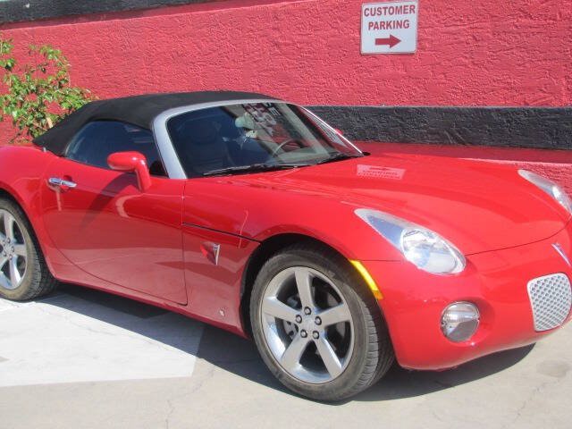 Used 2007 Pontiac Solstice Convertible w/ Premium Package RWD image 7