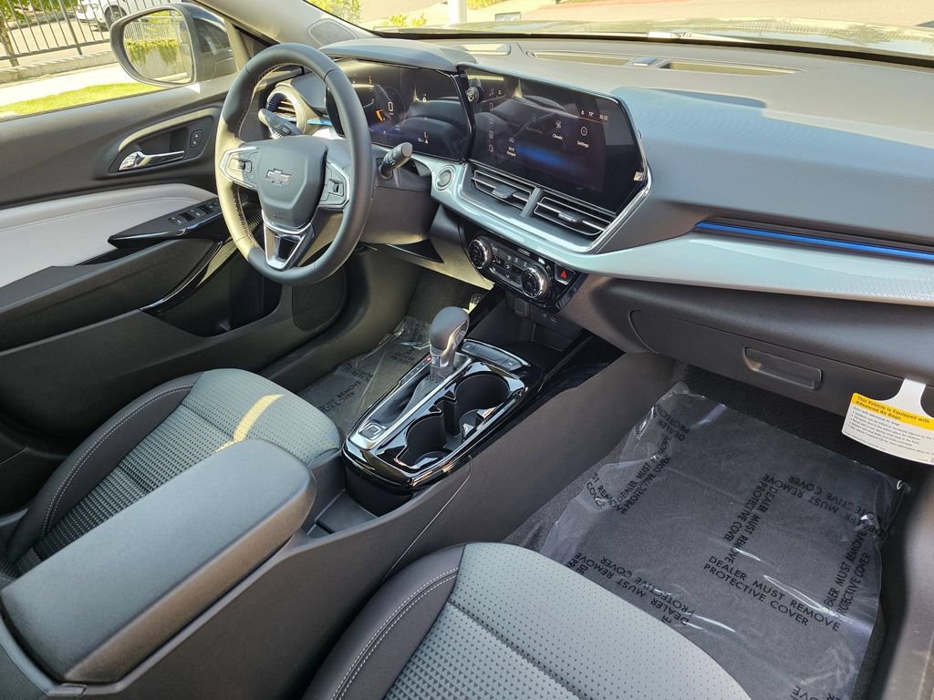 New 2026 Chevrolet Trax LT w/ Driver Confidence Package FWD image 10