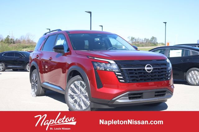 New 2026 Nissan Pathfinder Platinum w/ Cargo Package