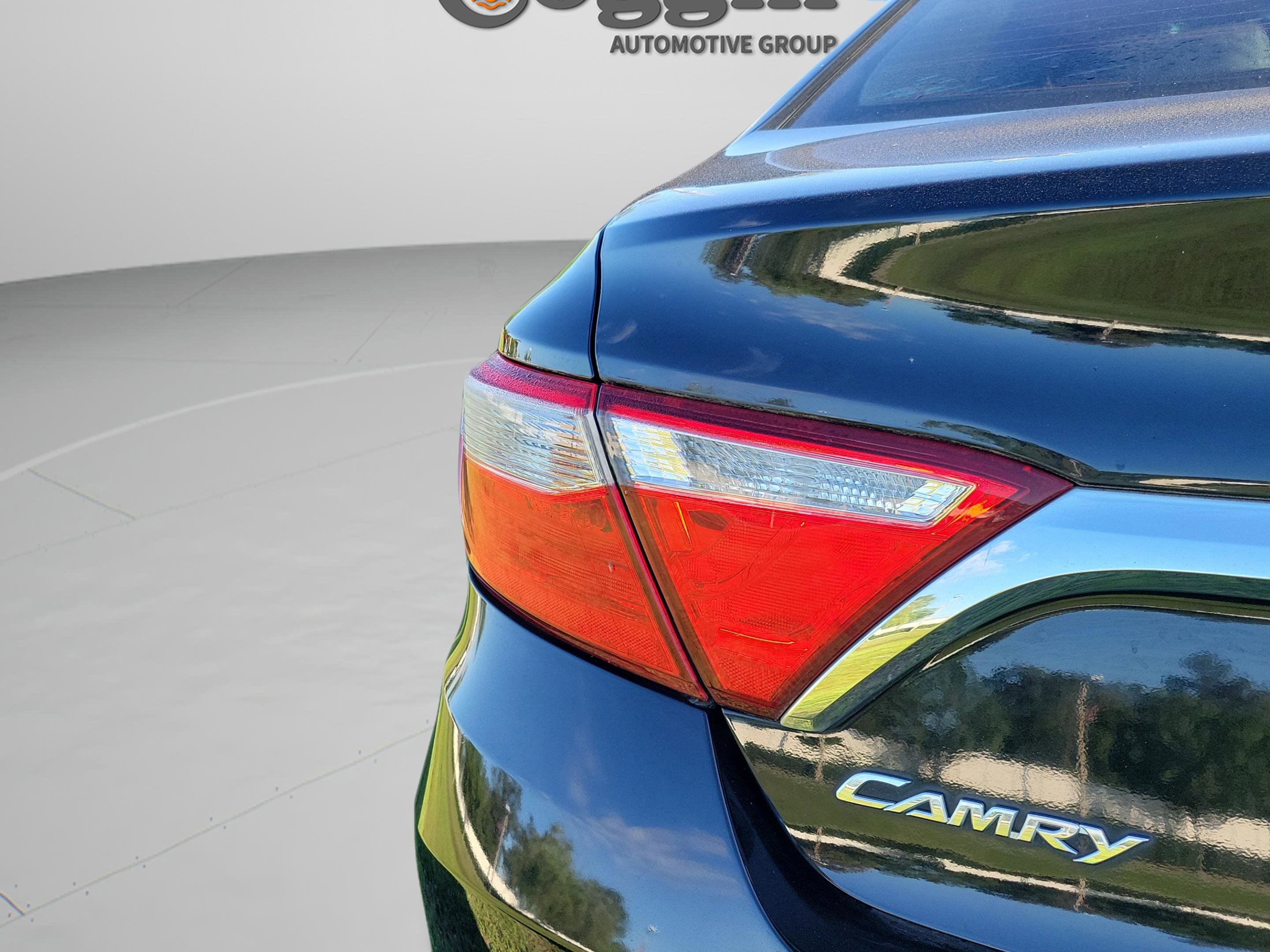 Used 2016 Toyota Camry LE FWD image 24
