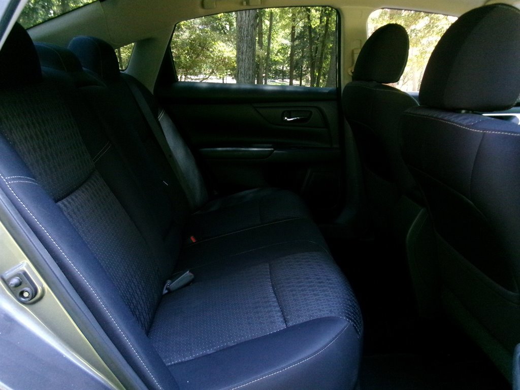 Used 2017 Nissan Altima 2.5 S w/ Power Driver Seat Package FWD image 25