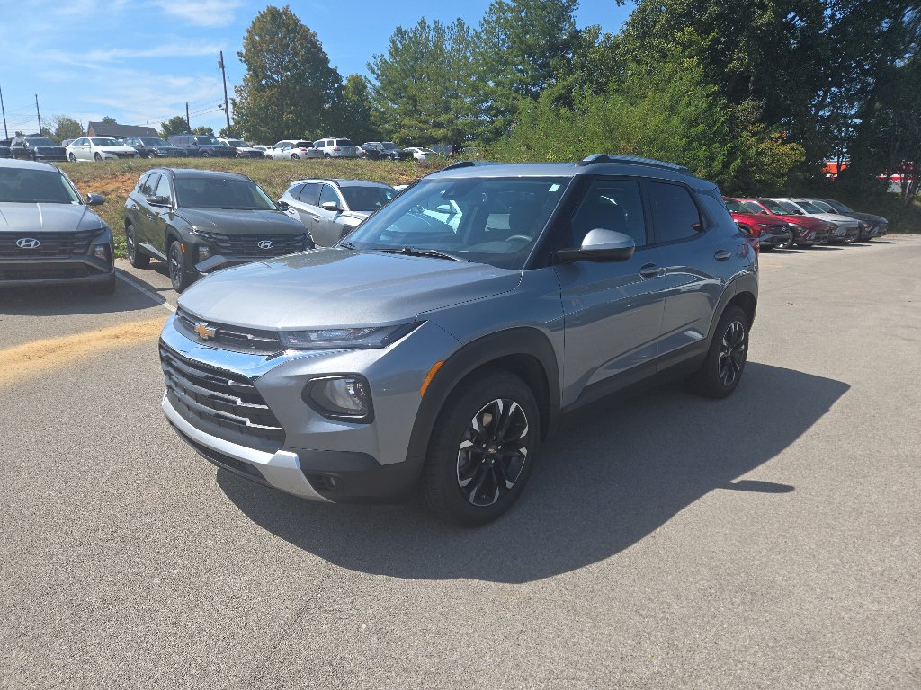 Used 2023 Chevrolet TrailBlazer LT w/ Convenience Package FWD image 7