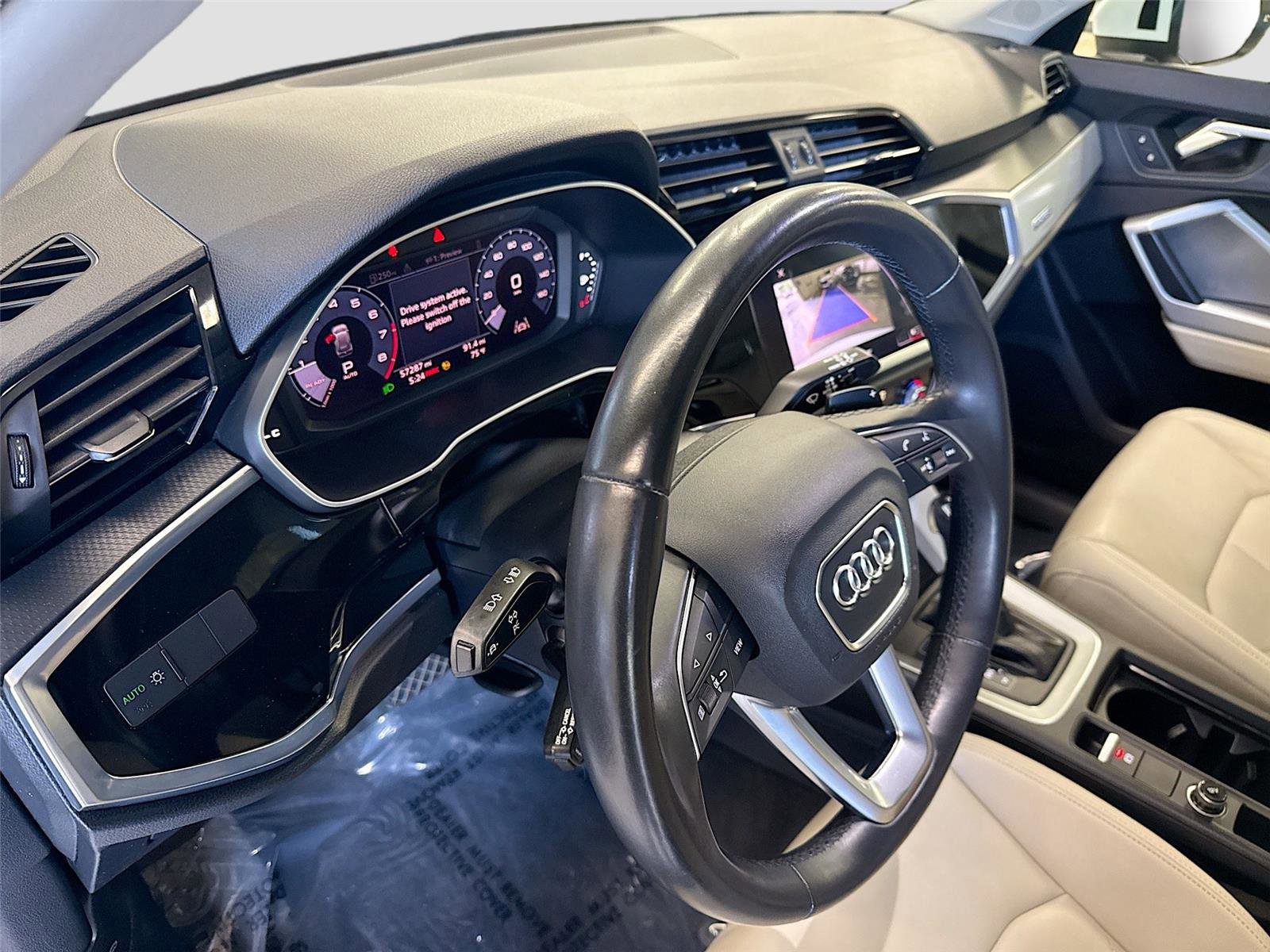 Used 2021 Audi Q3 2.0T Premium w/ Convenience Package AWD/4WD image 9