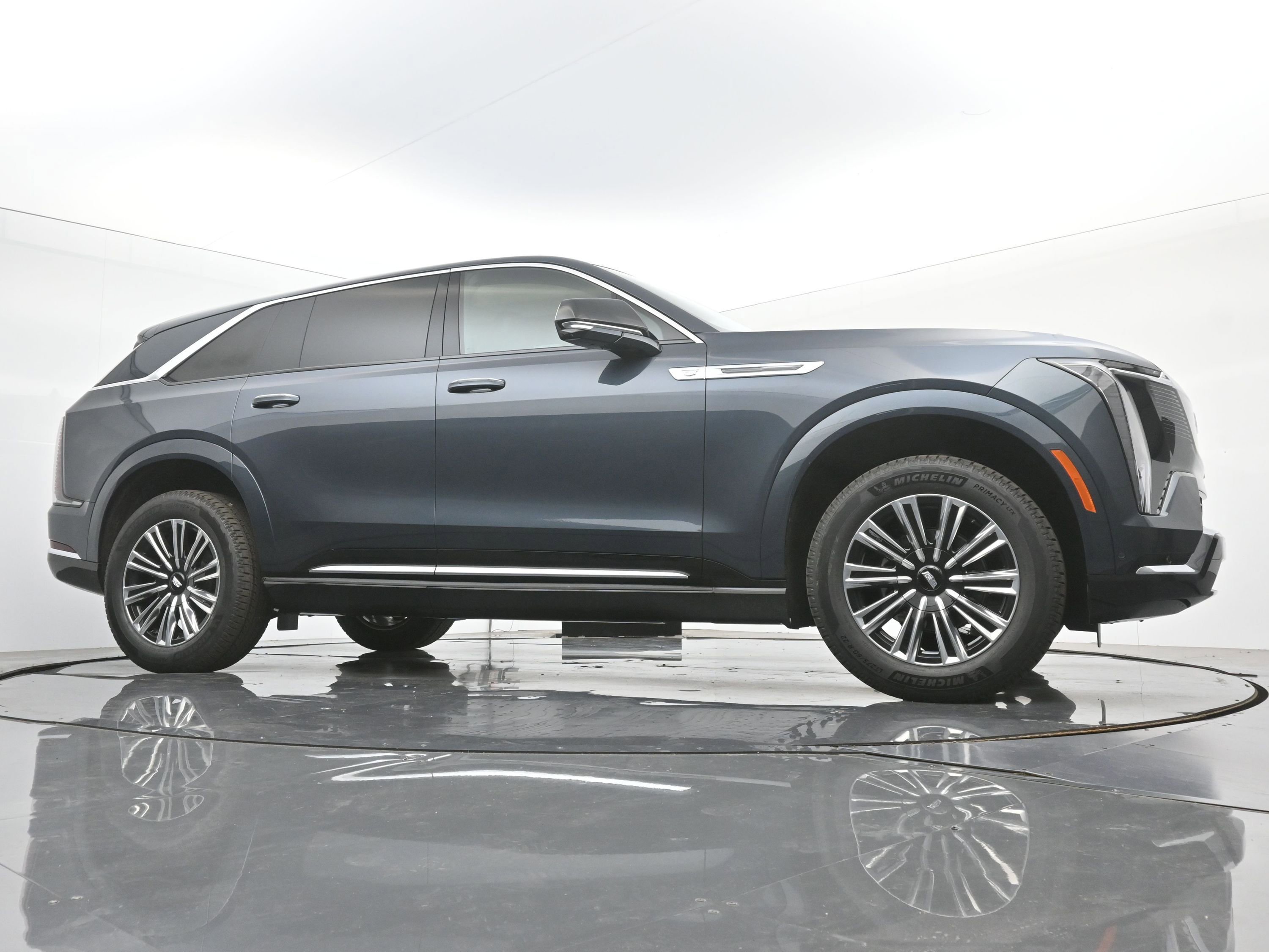 New 2026 Cadillac Escalade IQ Luxury 1 w/ LPO, Floor Liner Package image 21