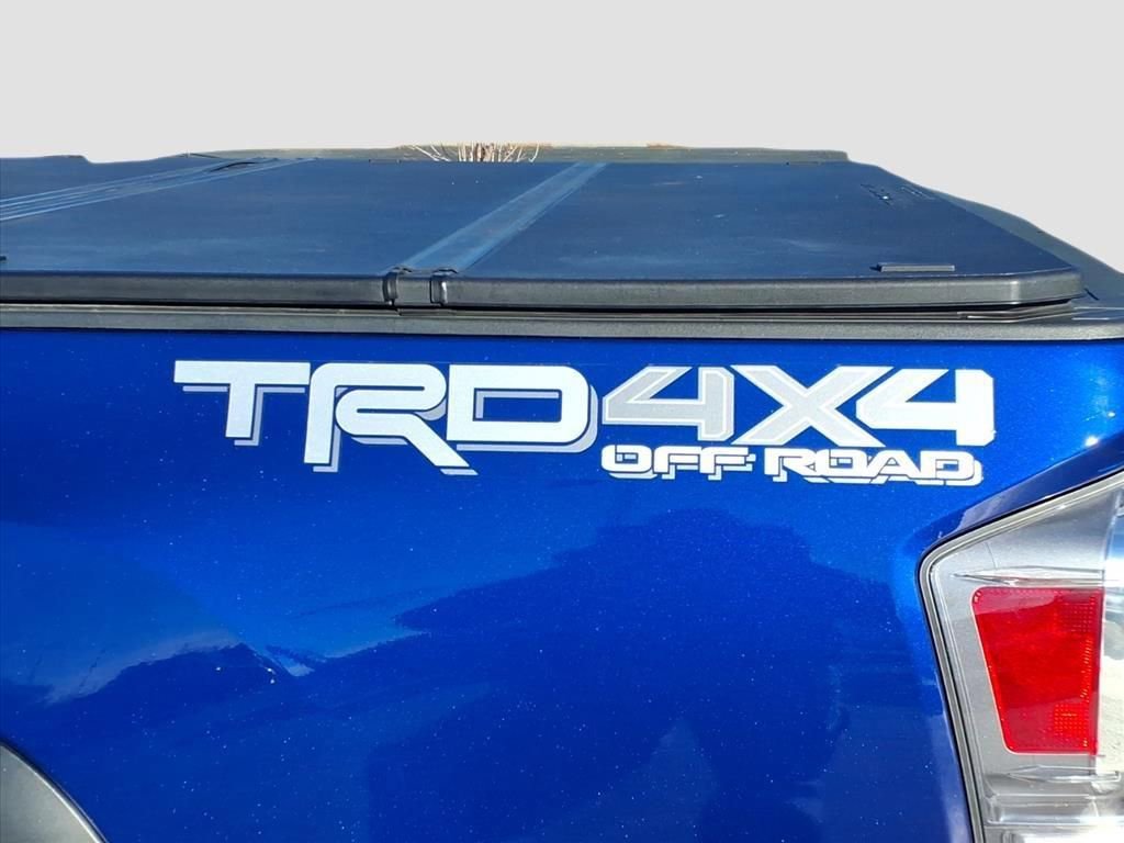 Used 2023 Toyota Tacoma TRD Off-Road w/ Technology Package AWD/4WD image 9