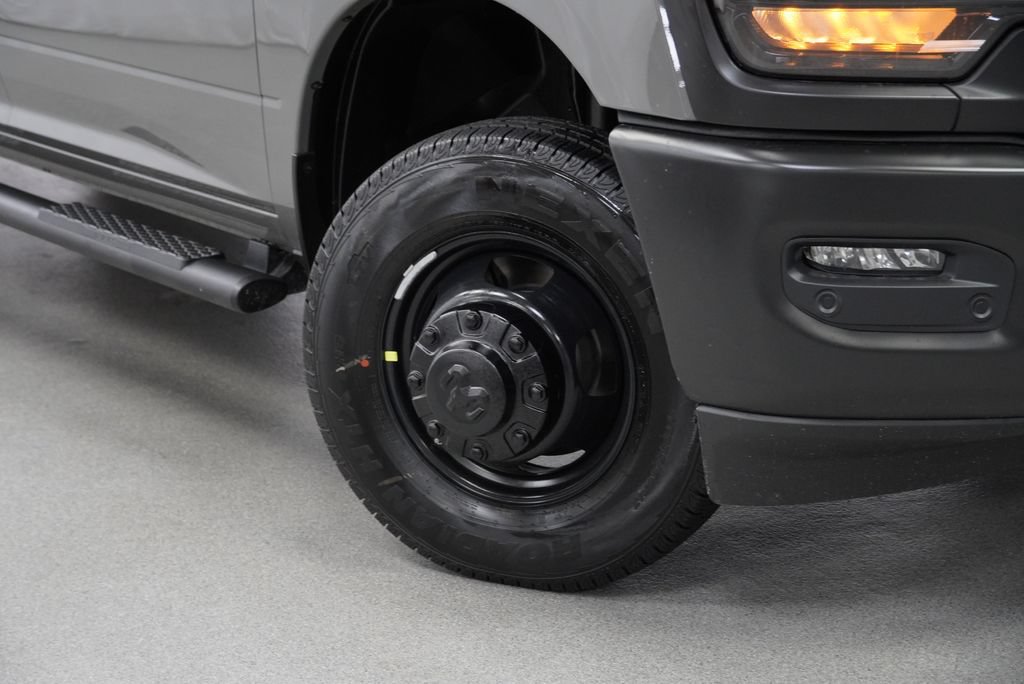 New 2027 RAM 3500 Tradesman AWD/4WD image 4