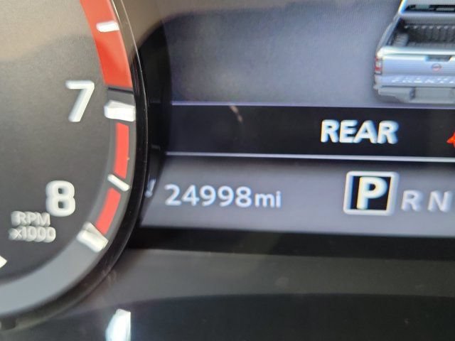 Used 2024 Nissan Frontier PRO-4X w/ Technology Package AWD/4WD image 28
