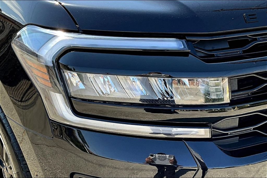 Used 2024 Ford Expedition Limited RWD image 33