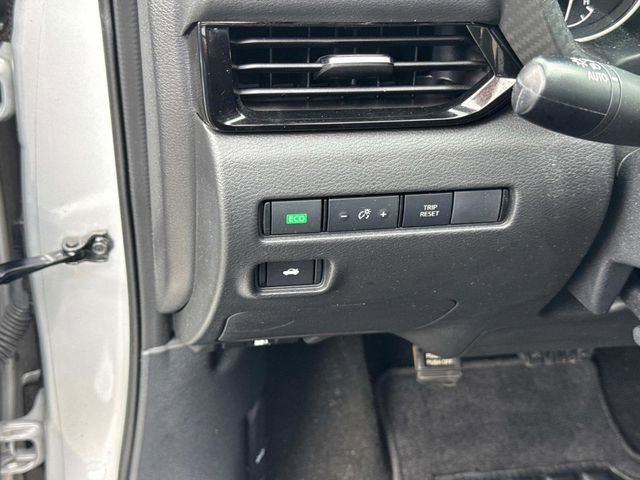 Used 2022 Nissan Sentra SV FWD image 27