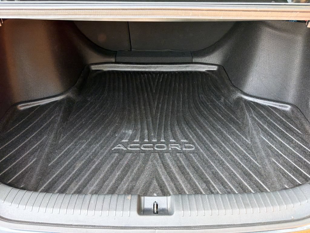 Used 2023 Honda Accord Touring image 33