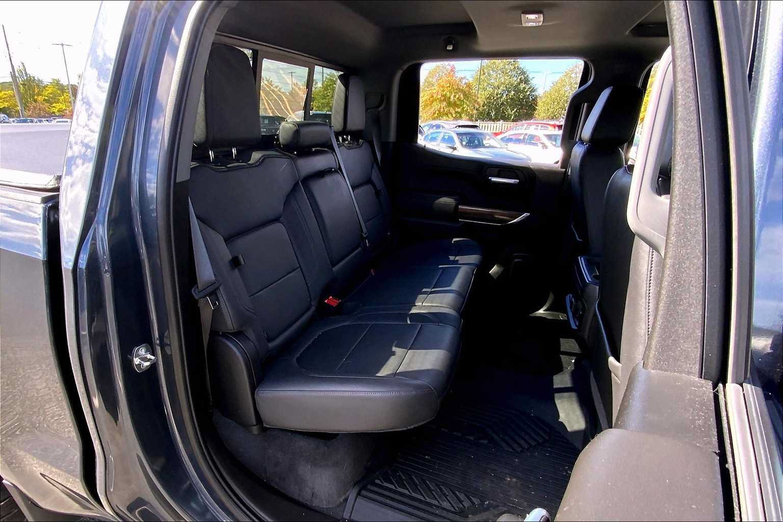 Used 2021 Chevrolet Silverado 1500 LT Trail Boss w/ Convenience Package II AWD/4WD image 20