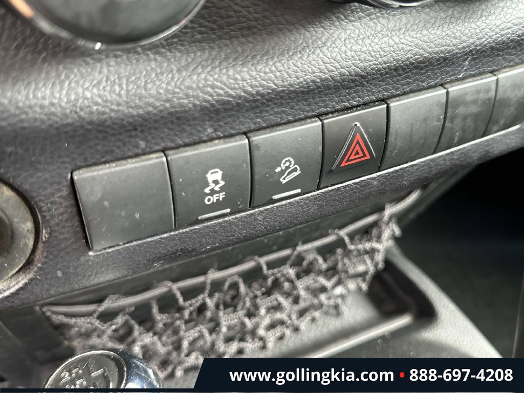 Used 2015 Jeep Wrangler Sport AWD/4WD image 25