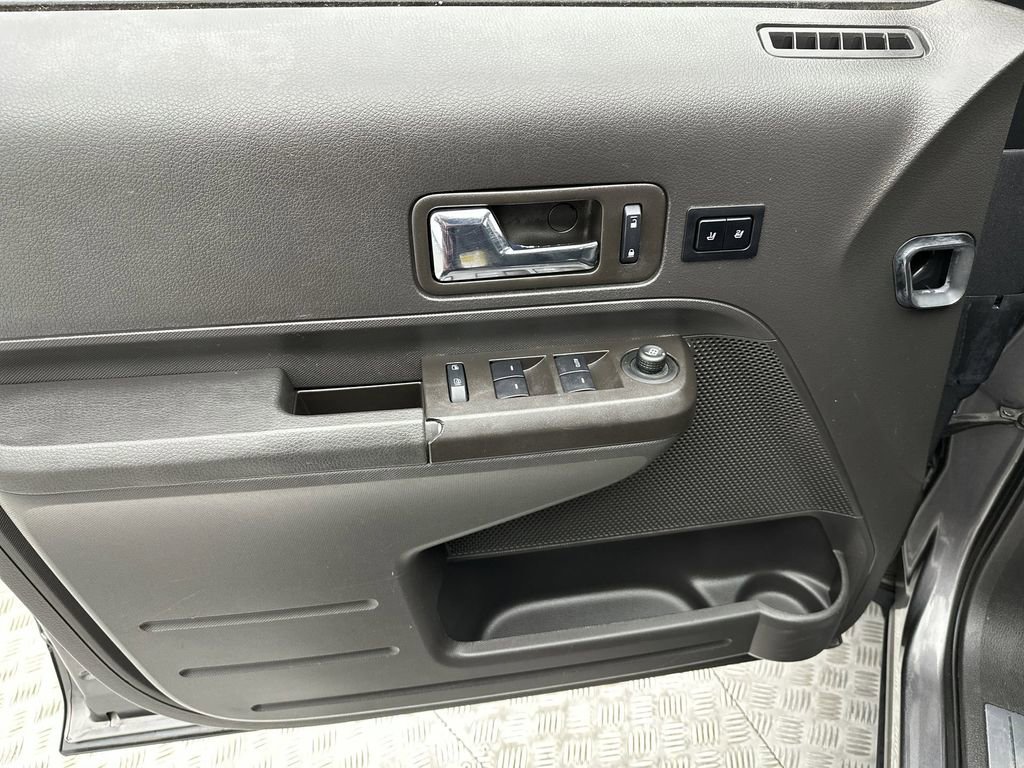 Used 2010 Ford Edge Limited image 13