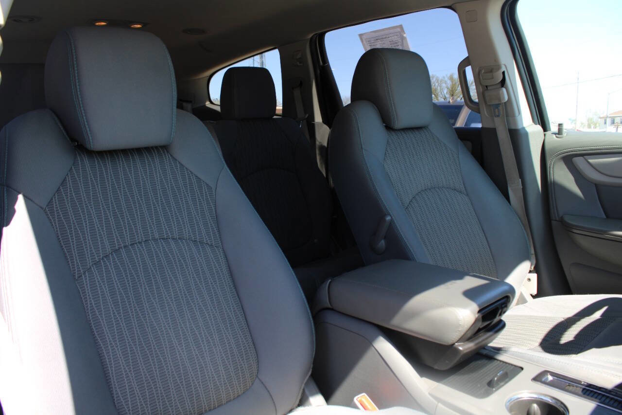 Used 2015 Chevrolet Traverse LS FWD image 14