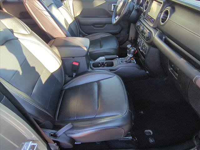 Used 2020 Jeep Gladiator Overland image 21