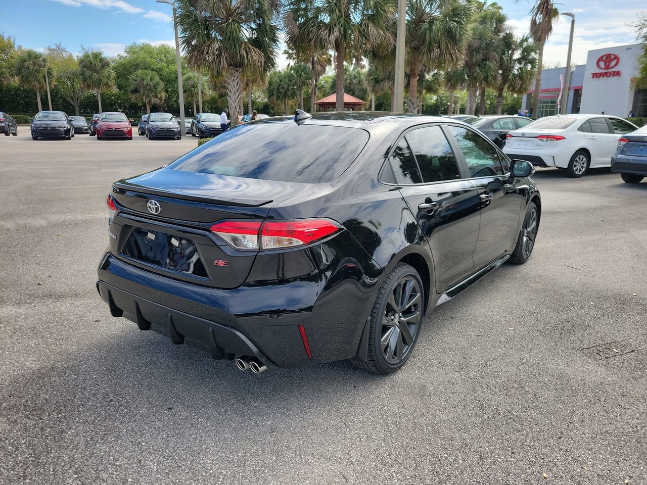 New 2026 Toyota Corolla SE image 3