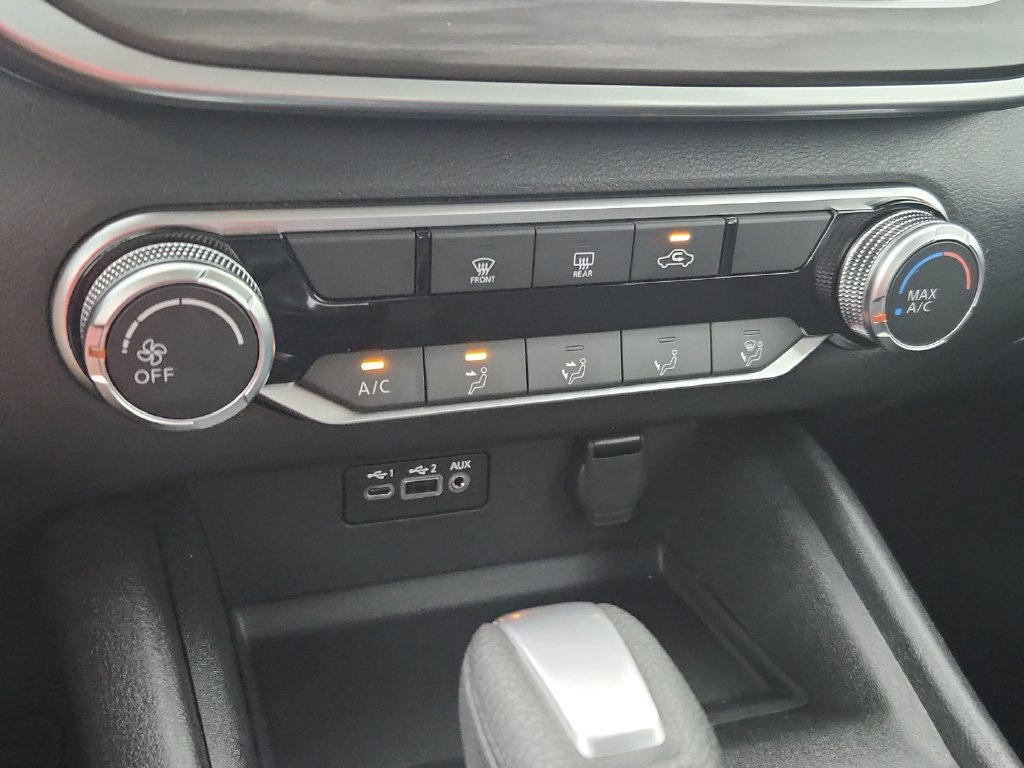 Used 2025 Nissan Altima 2.5 SV FWD image 28