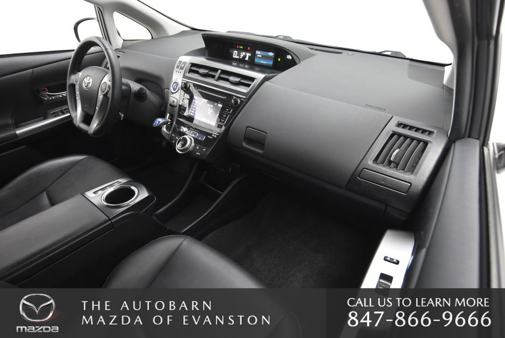 Used 2016 Toyota Prius V Five image 25