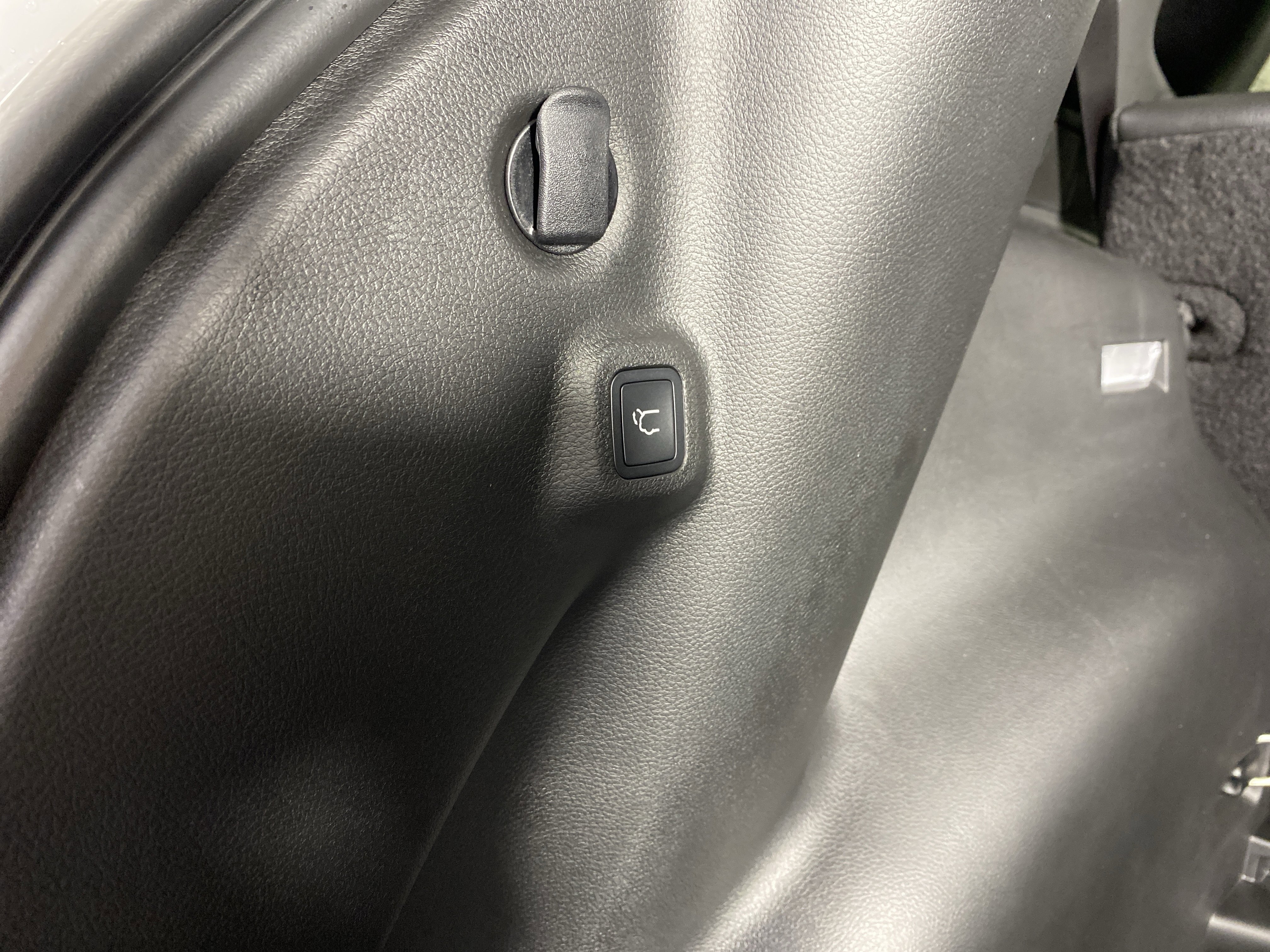 New 2026 Jeep Compass Limited image 32