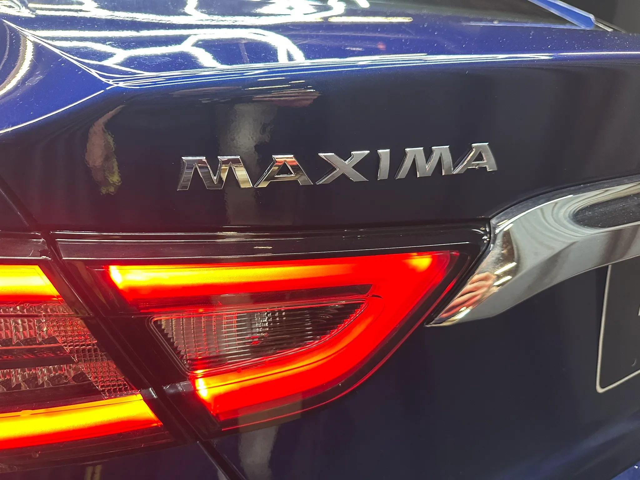 Used 2020 Nissan Maxima 3.5 SL w/ Floor Mat Group FWD image 27