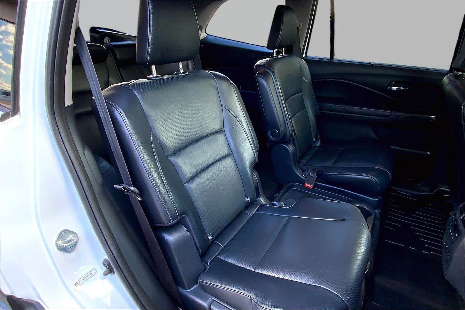 Used 2016 Honda Pilot Elite image 19