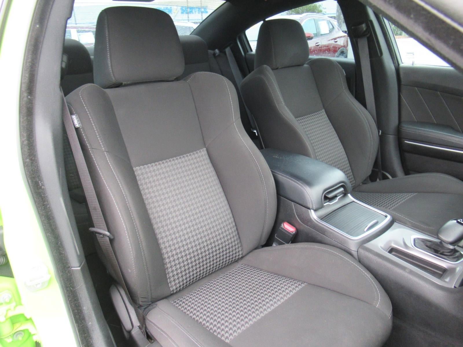 Used 2023 Dodge Charger R/T w/ Harman/Kardon Audio Group RWD image 9