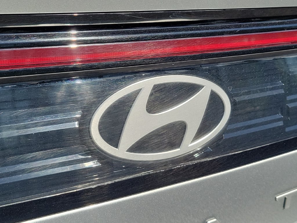 Used 2025 Hyundai Sonata SEL FWD image 29