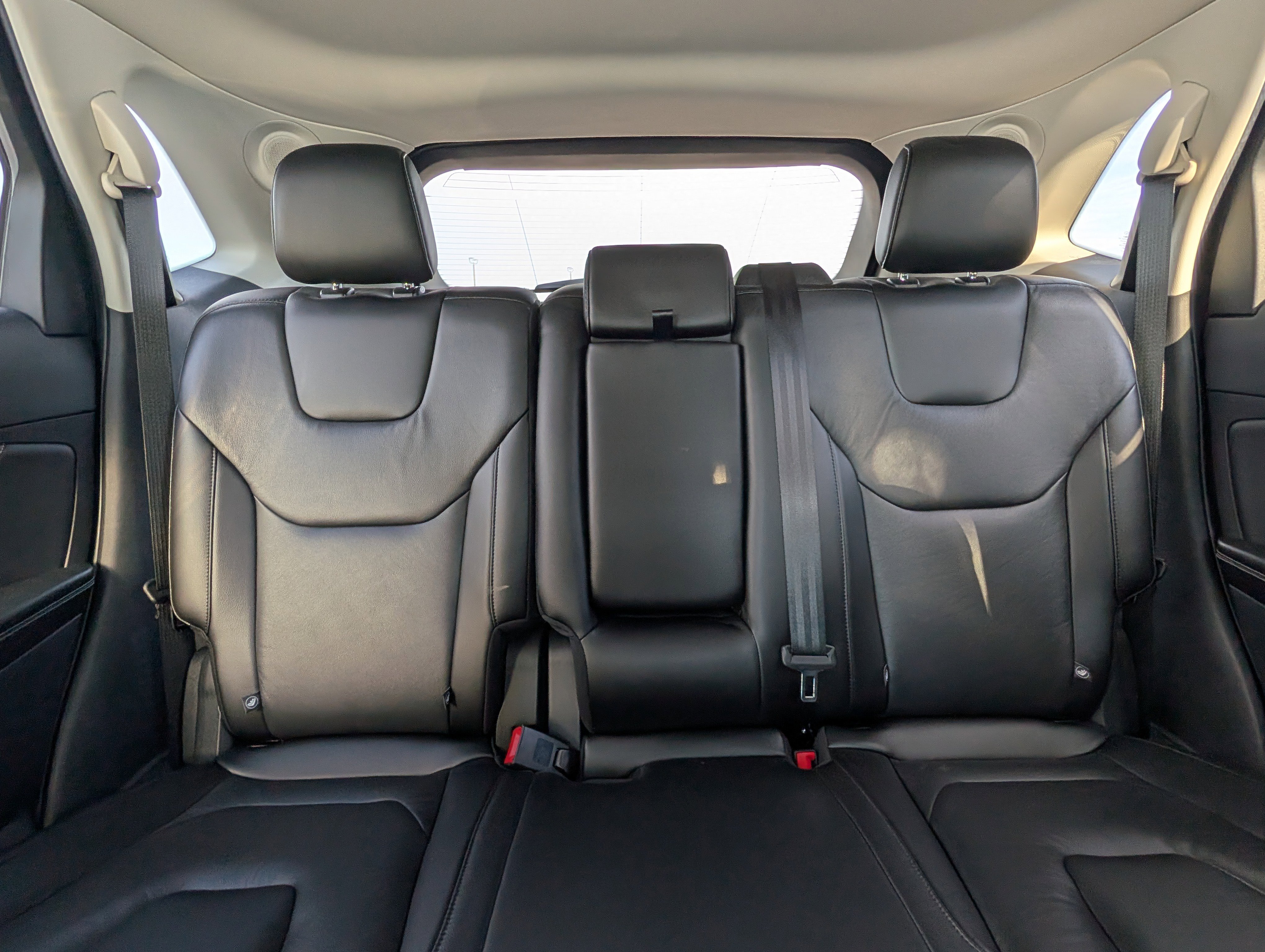 Used 2021 Ford Edge Titanium image 25